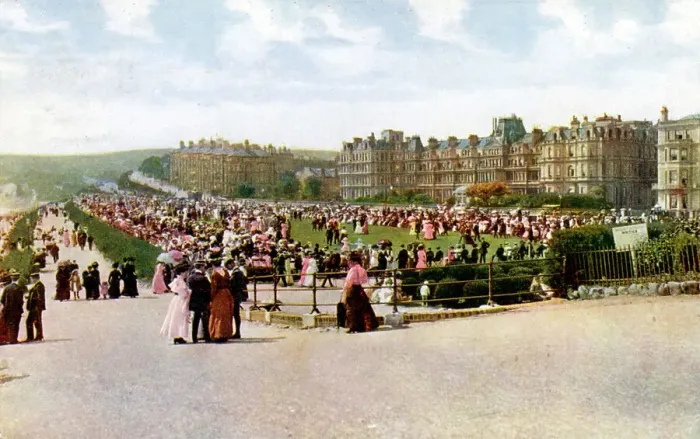 Framed Print : The Lawns, Eastbourne, East Sussex, early 20th century Framed Print : The Lawns, Eastbourne, East Sussex, early 20th century