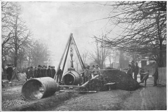 Framed Print : Laying of a big water main by the Southwark and Vauxhall Water Company, London, c1902 (1903) Framed Print : Laying of a big water main by the Southwark and Vauxhall Water Company, London, c1902 (1903)