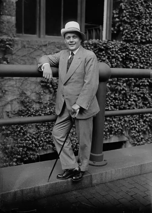 Framed Print : Lazzari, between c1915 and c1920. Creator: Bain News Service Framed Print : Lazzari, between c1915 and c1920. Creator: Bain News Service