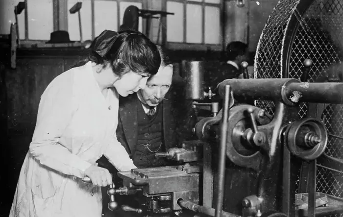 Framed Print : L.C.C. Tech Institute, Munitions Class, May 1917. Creator: Bain News Service Framed Print : L.C.C. Tech Institute, Munitions Class, May 1917. Creator: Bain News Service