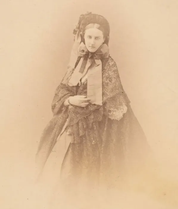 Framed Print : Le chapeau a brides, 1860s. Creator: Pierre-Louis Pierson Framed Print : Le chapeau a brides, 1860s. Creator: Pierre-Louis Pierson