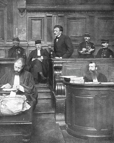 Le defaitisme et les grands proces; l'affaire villain en cour d'assises; l'assasin de... 1919. Creator: Unknown