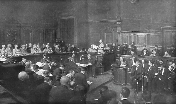 Le defaitisme et les grands proces; le proces Lenoir - Charles Humbert; la lecture du... 1919. Creator: Jean Clair-Guyot