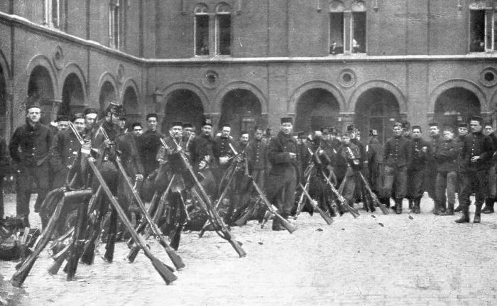 Framed Print : Le Defense de Liege; Le 9 de ligne quitte Bruxelles pour se rendre a Liege, 1914. Creator: Henneber Framed Print : Le Defense de Liege; Le 9 de ligne quitte Bruxelles pour se rendre a Liege, 1914. Creator: Henneber