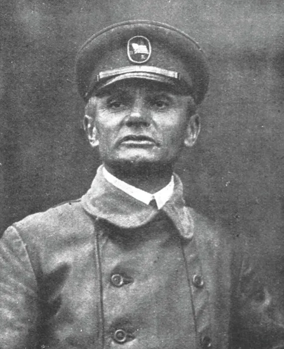 Framed Print : Le Deutschland'; Le capitaine Koenig, commandant du Deutschland, 1916. Creator: Unknown. Le Deutschland'; Le capitaine Koenig, commandant du Deutschland, 1916. Creator: Unknown Framed Print : Le Deutschland'; Le capitaine Koenig, commandant du Deutschland, 1916. Creator: Unknown. Le Deutschland'; Le capitaine Koenig, commandant du Deutschland, 1916. Creator: Unknown