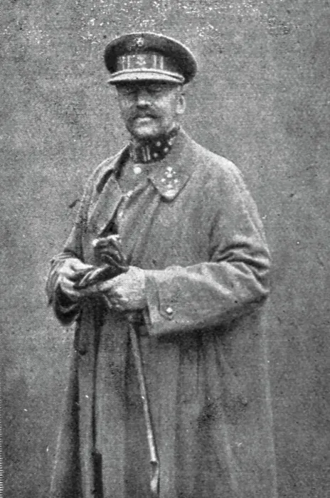 Framed Print : Le deuxieme anniversaire de L'Yser; le general Jacques, 1916. Creator: Unknown Framed Print : Le deuxieme anniversaire de L'Yser; le general Jacques, 1916. Creator: Unknown