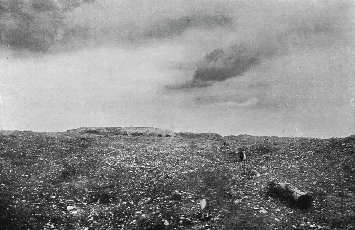 Framed Print : Le Fort de Vaux, repris le 2 novembre; les abords du fort de Vaux par le Sud, 1916. Creator: Unknown Framed Print : Le Fort de Vaux, repris le 2 novembre; les abords du fort de Vaux par le Sud, 1916. Creator: Unknown