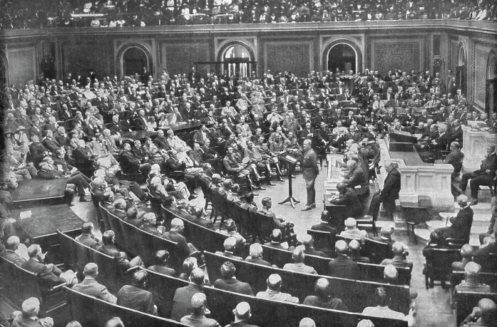 Framed Print : Le general Pershing au parlement American; devant le Senat et la Chambre des... 1919. Creator: Underwood & Underwood. Le general Pershing au parlement American; devant le Senat et la Chambre des... 1919. Creator: Underwood & Underwood Framed Print : Le general Pershing au parlement American; devant le Senat et la Chambre des... 1919. Creator: Underwood & Underwood. Le general Pershing au parlement American; devant le Senat et la Chambre des... 1919. Creator: Underwood & Underwood