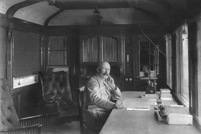 Framed Print : Le General Petain dans son Wagon-Salon, 1916 (1924) Creator: Unknown Framed Print : Le General Petain dans son Wagon-Salon, 1916 (1924) Creator: Unknown