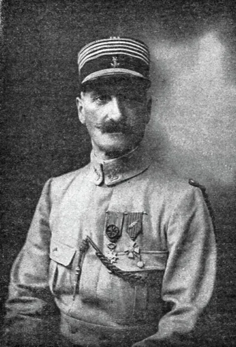 Framed Print : Le lieutenant-colonel Regnier; commandant le regiment d'infanterie coloniale du Maroc, 1916. Creator: Manuel Framed Print : Le lieutenant-colonel Regnier; commandant le regiment d'infanterie coloniale du Maroc, 1916. Creator: Manuel