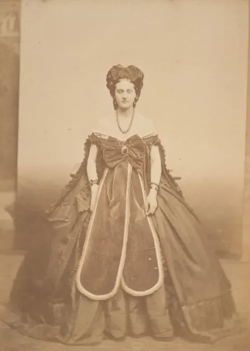 Framed Print : Le noeud rouge, 1860s. Creator: Pierre-Louis Pierson