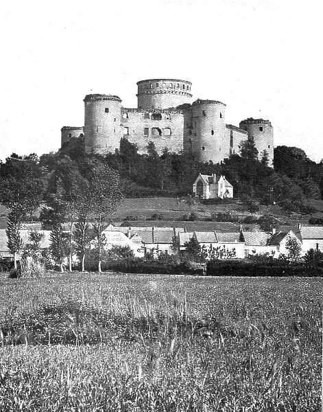 Le Royaume de la Mort'; Avant Coucy-le-Chateau, vu du Nord-Ouest, 1917. Creator: Unknown