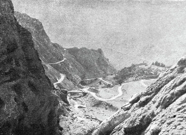 'Le front russe d'asie; La grande chassee Erzeroum-Trebizonde dans le Kop-Dagh, 1916. Creator: Unknown