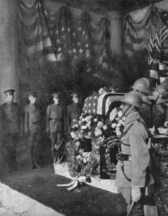 Framed Print : Le Soldat Inconnu Americain; la chapelle ardente ou le corps reposa d'abord a l'hotel... 1921. Creator: Unknown. Le Soldat Inconnu Americain; la chapelle ardente ou le corps reposa d'abord a l'hotel... 1921. Creator: Unknown Framed Print : Le Soldat Inconnu Americain; la chapelle ardente ou le corps reposa d'abord a l'hotel... 1921. Creator: Unknown. Le Soldat Inconnu Americain; la chapelle ardente ou le corps reposa d'abord a l'hotel... 1921. Creator: Unknown