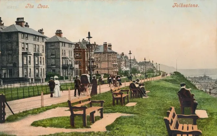 Framed Print : The Leas. Folkestone, late 19th-early 20th century Framed Print : The Leas. Folkestone, late 19th-early 20th century