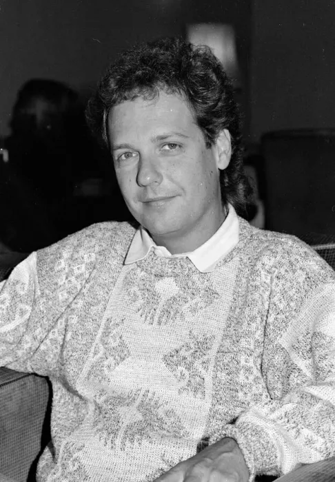 Framed Print : Lee Ritenour, Central Park Hotel, London, 3. 88. Creator: Brian O'Connor Framed Print : Lee Ritenour, Central Park Hotel, London, 3. 88. Creator: Brian O'Connor