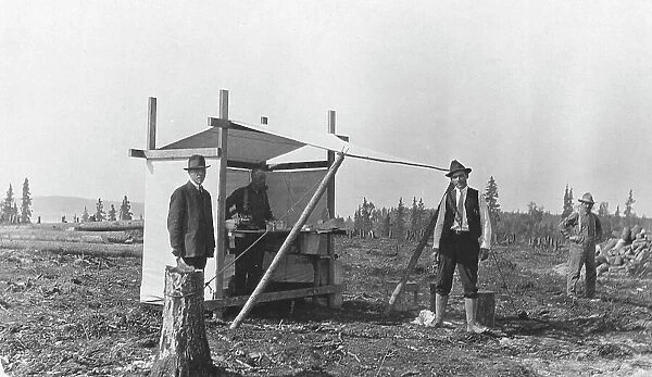 Lemonade stand Mr. Hersey, Prop. and Mr. O'Reilly, 1916. Creator: Unknown