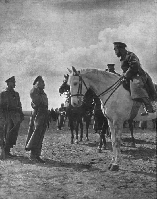 Framed Print : L'Empereur de Russie parmi ses soldats, 1916. Creator: Serge Timofeew Framed Print : L'Empereur de Russie parmi ses soldats, 1916. Creator: Serge Timofeew