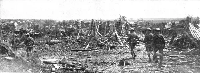Framed Print : Les Britanniques au Nord de la Somme... 1918. Creator: Unknown Framed Print : Les Britanniques au Nord de la Somme... 1918. Creator: Unknown