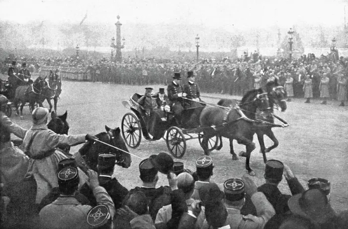 Framed Print : Les chefs d'etat Allies a Paris; La victoria du roi des Belges et du president de la Repub... 1918 Creator: Unknown Framed Print : Les chefs d'etat Allies a Paris; La victoria du roi des Belges et du president de la Repub... 1918 Creator: Unknown