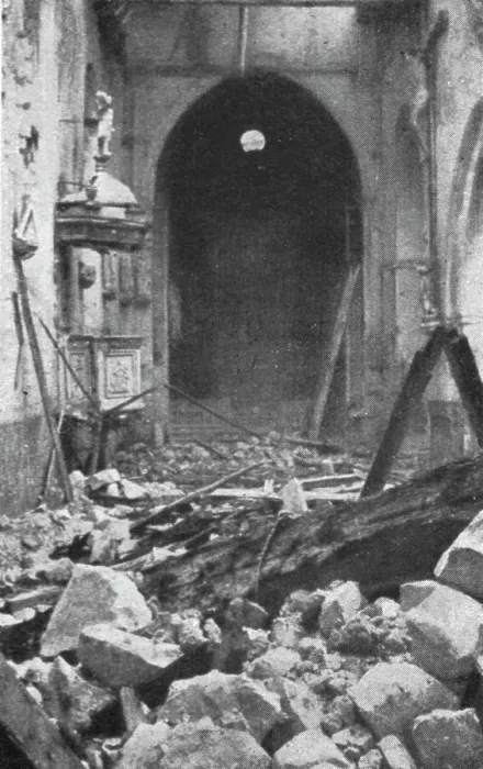 Framed Print : Les combats au Nord de la Somme; L'eglise de Curlu, sous laquelle etait installe le poste... 1916. Creator: Unknown Framed Print : Les combats au Nord de la Somme; L'eglise de Curlu, sous laquelle etait installe le poste... 1916. Creator: Unknown