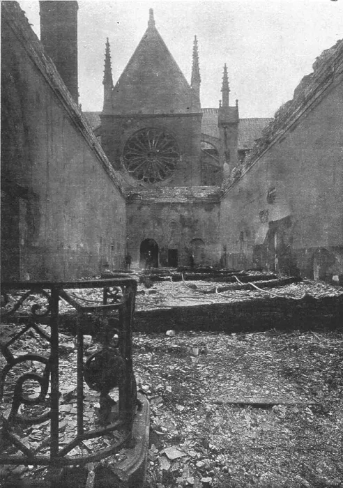 Framed Print : Les destructions de monuments a Reims; Premier etage de l'Hotel-Dieu de Reims, 1916. Creator: Unknown Framed Print : Les destructions de monuments a Reims; Premier etage de l'Hotel-Dieu de Reims, 1916. Creator: Unknown