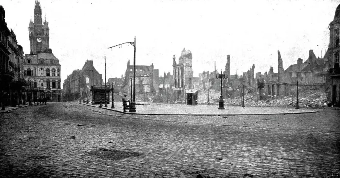 Framed Print : Les devastations a Douai; La place d'Armes don't un cote a ete incendie par... 1918. Creator: Unknown Framed Print : Les devastations a Douai; La place d'Armes don't un cote a ete incendie par... 1918. Creator: Unknown