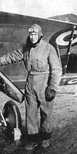 Les Etats-Unis dans la guerre; Le sergent aviateur americain James Roger MacConnell... 1917. Creator: Unknown