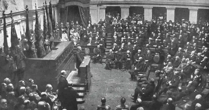 Framed Print : Les fetes de la victoire en Belgique; Le president de la Republique francaise a la tribune...1919. Creator: Unknown Framed Print : Les fetes de la victoire en Belgique; Le president de la Republique francaise a la tribune...1919. Creator: Unknown