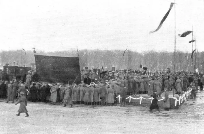 Framed Print : Les Funerailles des Morts de la Revolution; Les delegations et leurs bannieres l'enclos...1917. Creator: Unknown Framed Print : Les Funerailles des Morts de la Revolution; Les delegations et leurs bannieres l'enclos...1917. Creator: Unknown