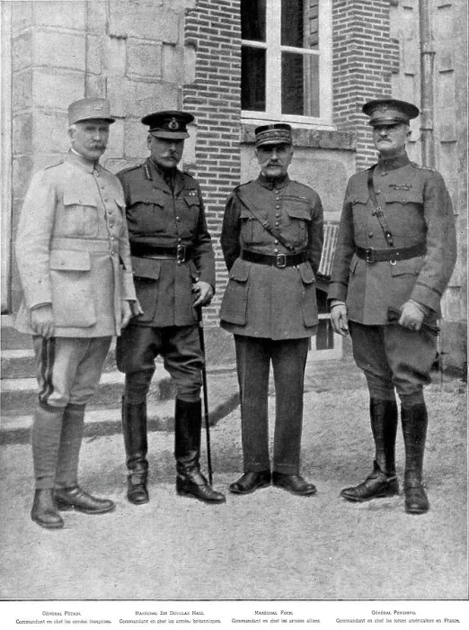 Framed Print : Les Grands Chefs Allies; les quatre commandants en chef, a l'issue d'une reunion au... 1918. Creator: Unknown Framed Print : Les Grands Chefs Allies; les quatre commandants en chef, a l'issue d'une reunion au... 1918. Creator: Unknown