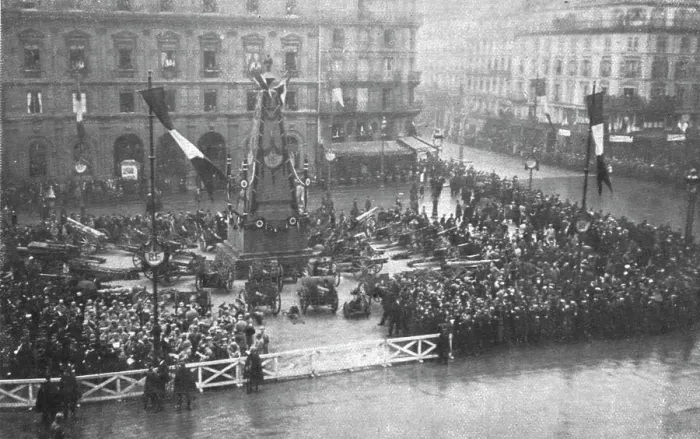 Framed Print : Les Heures Triomphales: La premiere fete, le 20 octobre 1918; sur la place de l'Hotel-de... 1918. Creator: Unknown Framed Print : Les Heures Triomphales: La premiere fete, le 20 octobre 1918; sur la place de l'Hotel-de... 1918. Creator: Unknown