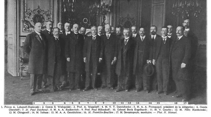 Framed Print : Les parlementaires Russes en France; Lundi, 22 mai, a la presidence de la Chambre... 1916. Creator: Henri Manuel Framed Print : Les parlementaires Russes en France; Lundi, 22 mai, a la presidence de la Chambre... 1916. Creator: Henri Manuel
