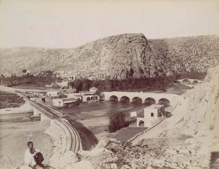 Framed Print : Les ponts du fleurs [fleuve] du chien, ca. 1880. Creator: Felix Bonfils
