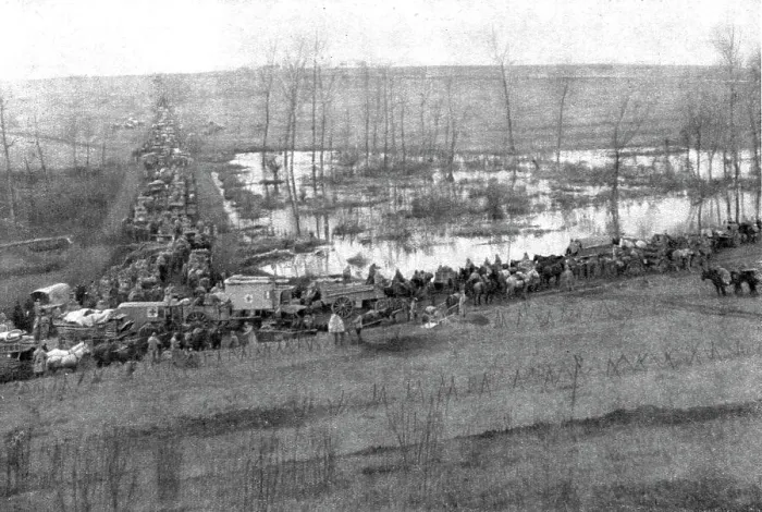 Framed Print : Les routes de la poursuite; Ambulances et convois a l'arriere du nouveau front. Creator: Unknown Framed Print : Les routes de la poursuite; Ambulances et convois a l'arriere du nouveau front. Creator: Unknown
