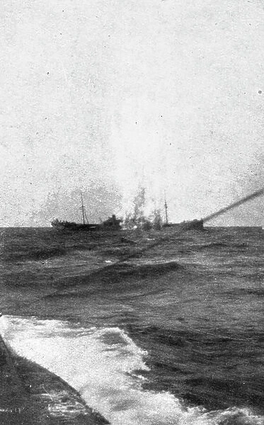 Les sous-marins allemands a l'Oeuvre; Explosion d'une torpille, 1918. Creator: Unknown