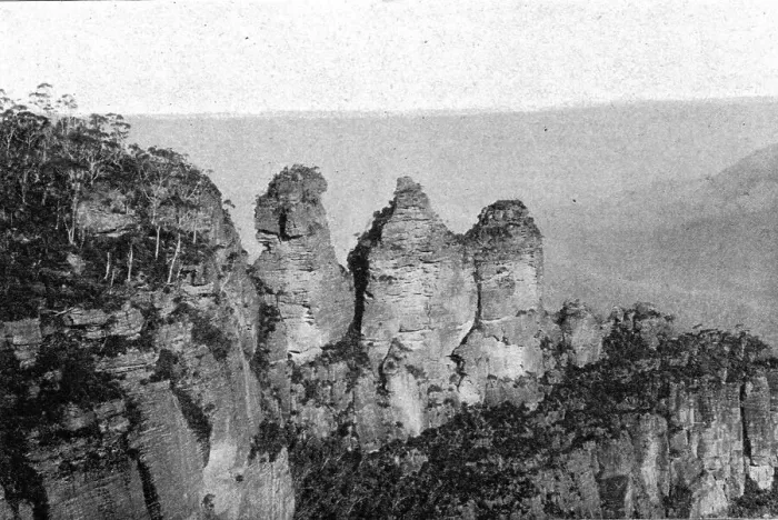 Framed Print : Les Trois Soeurs dans les Montagnes Bleues; Les Terres Du Pacifique, 1914. Creator: Unknown Framed Print : Les Trois Soeurs dans les Montagnes Bleues; Les Terres Du Pacifique, 1914. Creator: Unknown