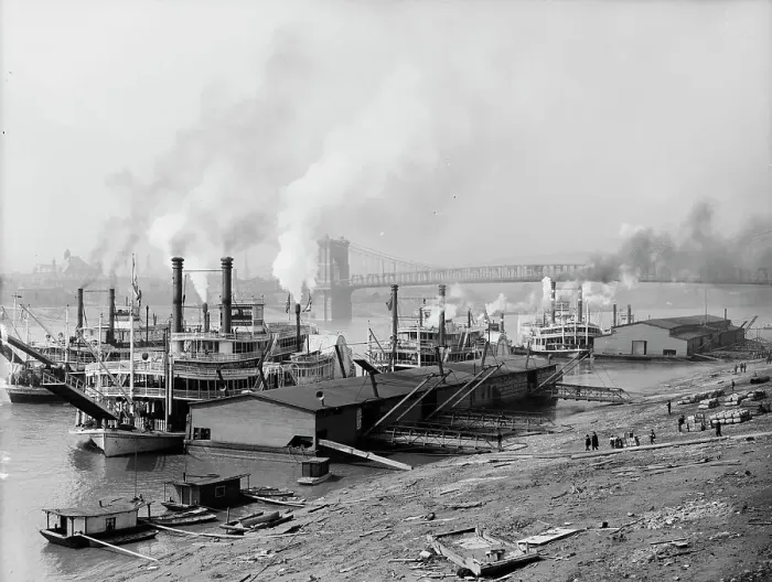 Framed Print : Along the levee, Cincinnati, Ohio, c1907. Creator: Unknown Framed Print : Along the levee, Cincinnati, Ohio, c1907. Creator: Unknown