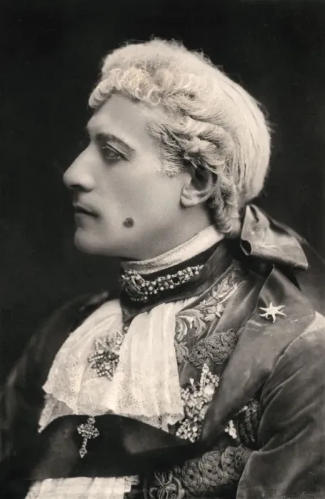 Framed Print : Lewis Waller (1860-1915), English actor, 1906. Artist: Bassano Studio Framed Print : Lewis Waller (1860-1915), English actor, 1906. Artist: Bassano Studio
