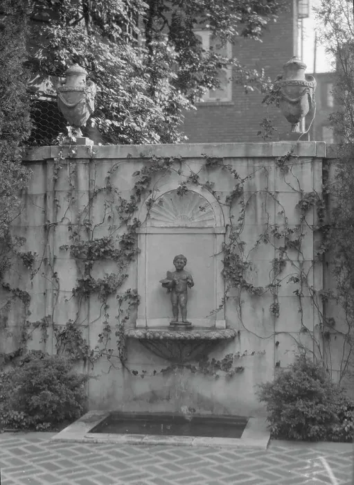 Framed Print : Lewisohn house and garden, 1920 Nov. 12. Creator: Arnold Genthe Framed Print : Lewisohn house and garden, 1920 Nov. 12. Creator: Arnold Genthe