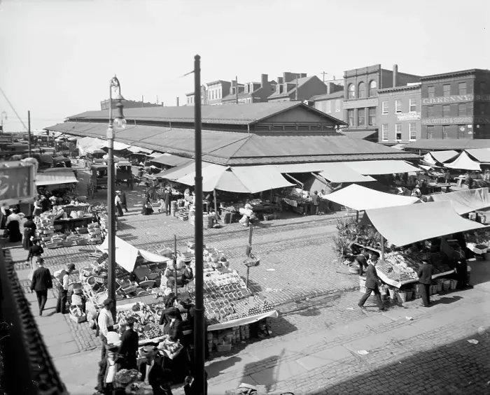 Framed Print : Lexington Market, Baltimore, Maryland, between 1900 and 1910. Creator: Unknown Framed Print : Lexington Market, Baltimore, Maryland, between 1900 and 1910. Creator: Unknown