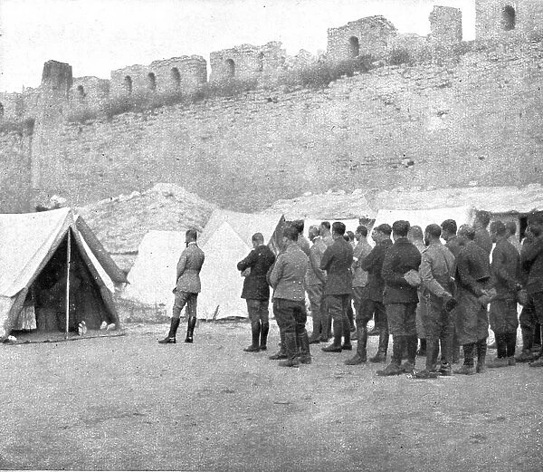 L'expedition des Dardanelles, Sur la Presqu'ile... 1915 (1924). Creator: Unknown