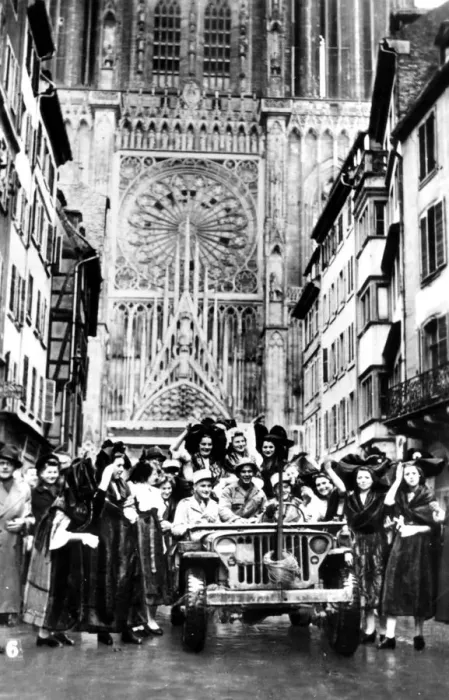Framed Print : The liberation of Strasbourg, France, November 1944 Framed Print : The liberation of Strasbourg, France, November 1944