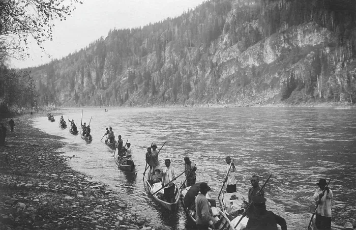 Framed Print : Lifting the Expedition Boats to the Mrasskii Rapid, Below the Shadrovo Ulus, 1913. Creator: GI Ivanov Framed Print : Lifting the Expedition Boats to the Mrasskii Rapid, Below the Shadrovo Ulus, 1913. Creator: GI Ivanov