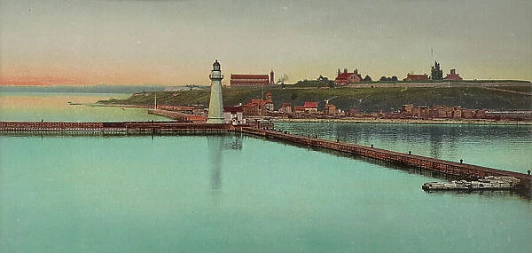 Light house and Fort Ontario, Oswego, ca 1900. Creator: Unknown