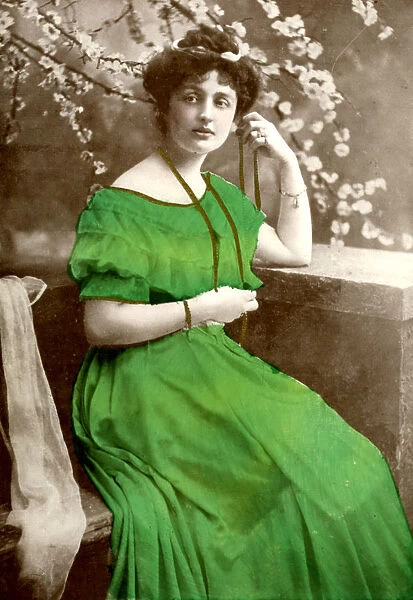 Lilian Braithwaite (1873-1948), English actress, 1907