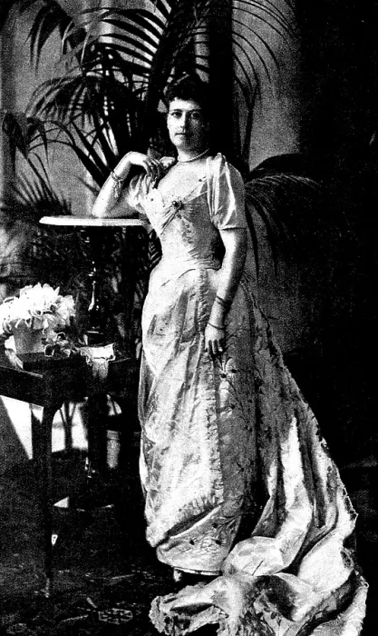 Framed Print : Lilian, Duchess of Marlborough, 1895. Creator: Russell & Sons Framed Print : Lilian, Duchess of Marlborough, 1895. Creator: Russell & Sons