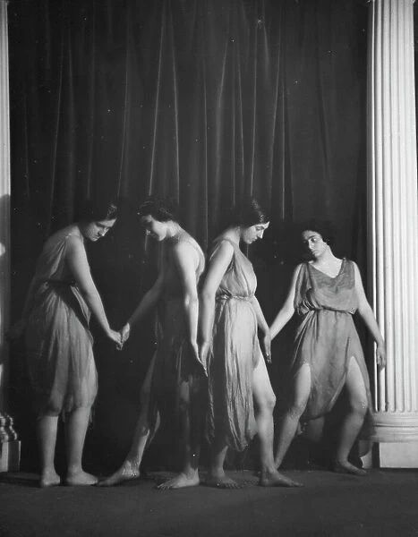 Lilias McLane dancers, 1923 Feb. 28. Creator: Arnold Genthe