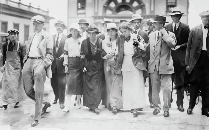 Framed Print : Lillian Rubel, Becky Edelson, Louise Berger and Berkman, 1914. Creator: Bain News Service Framed Print : Lillian Rubel, Becky Edelson, Louise Berger and Berkman, 1914. Creator: Bain News Service