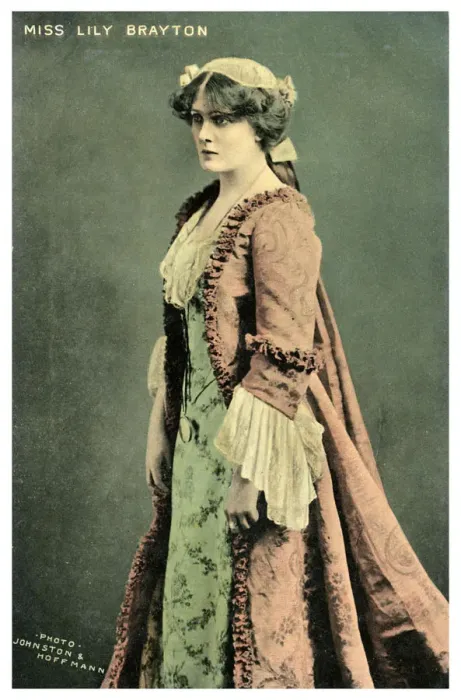 Framed Print : Lily Brayton, British actress, c1900-1919. Artist: Johnston & Hoffman Framed Print : Lily Brayton, British actress, c1900-1919. Artist: Johnston & Hoffman